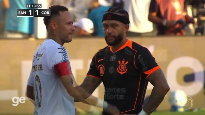 开云体育官网-幸福来得太突然！内马尔逼抢变“意外”助攻，赛后和德佩互换球衣