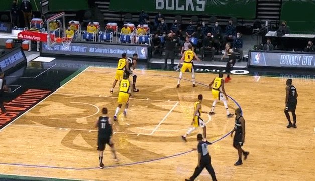 1612428885766014336.gif 2.gif